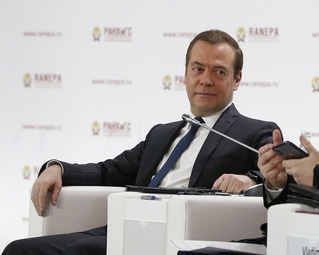 Дмитрий Медведев: врачи и учителя - ключевые группы, определяющие будущее России